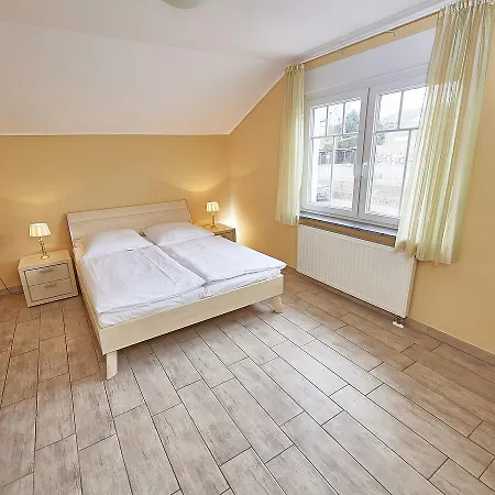 Am Meer - Penthouse Apartment Sellin (Rugen)